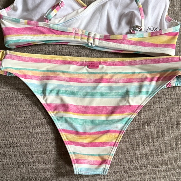 Roxy Bikini Set - Picture 5 of 6